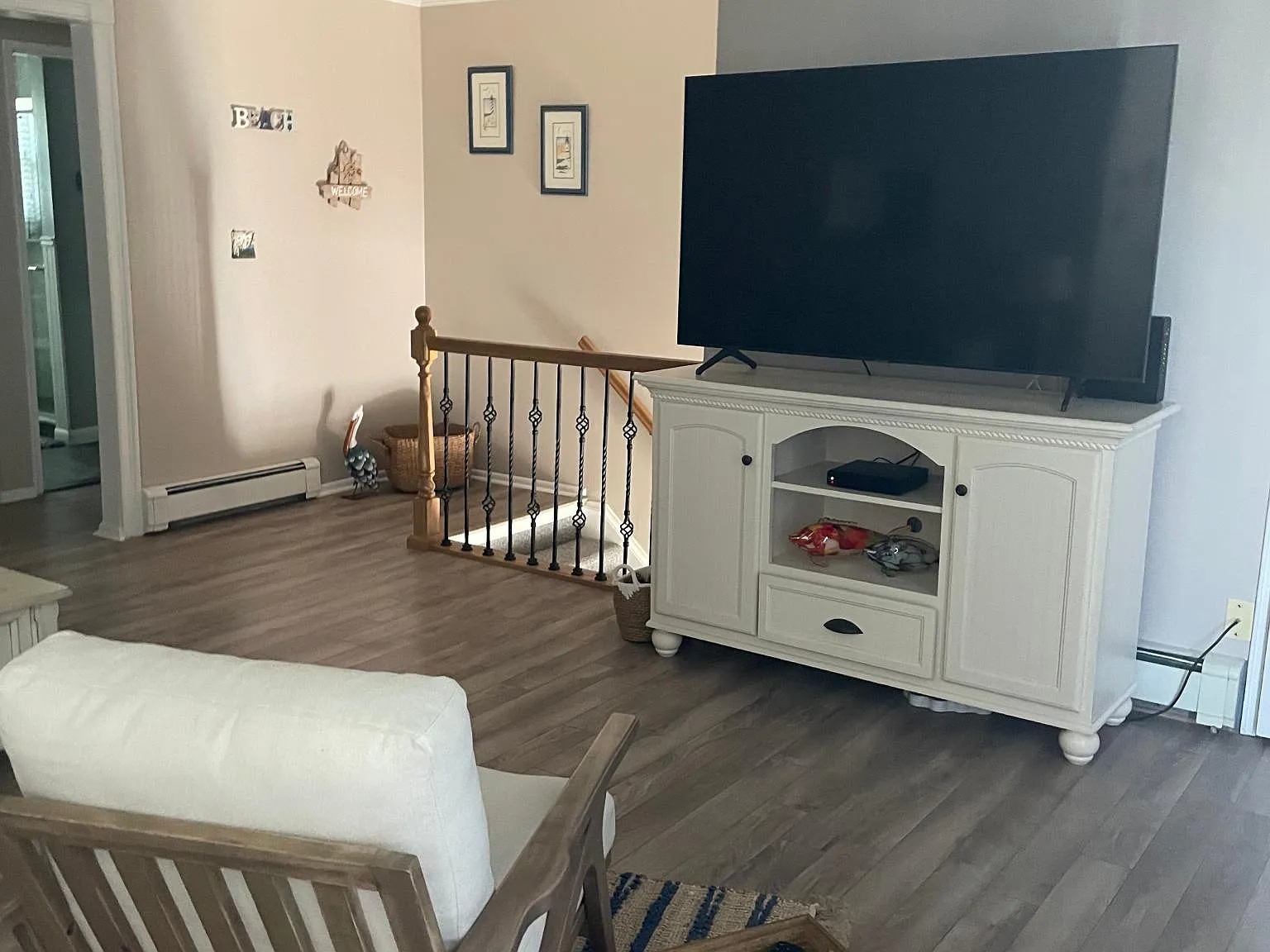 1 bed, 800 sqft, $2,400 — Photo 3