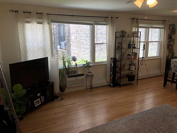 3rd image of 4544 N Wolcott Ave APT 6