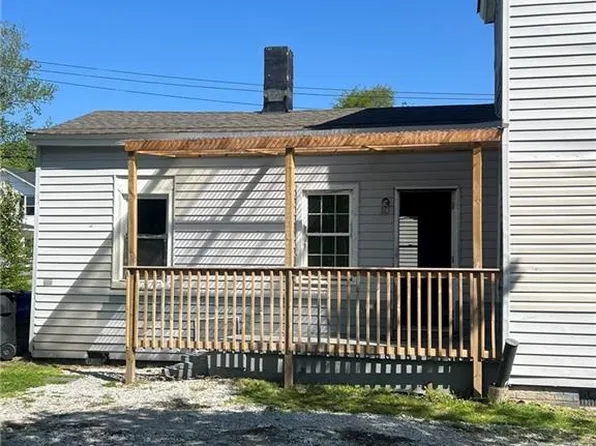 1908 Chestnut St, Portsmouth, VA 23704