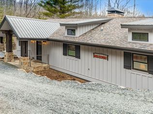 626 Fairway Dr, Lake Toxaway, NC 28747
