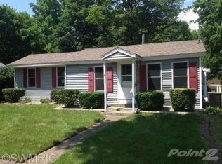204 Cherry St, Schoolcraft, MI 49087