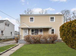 13 Wagner Ave, Roosevelt, NY 11575