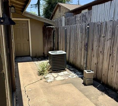 2nd image of 3005B Parker Ln #B