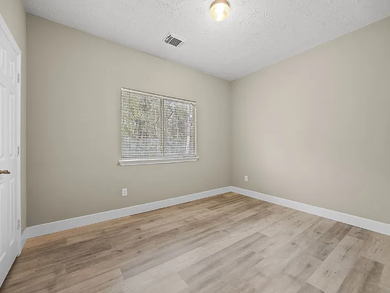 4500 Upland Circle Dr — Photo 24