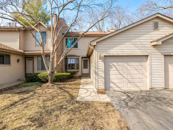 205 E Forest Knoll Dr, Palatine, IL 60074