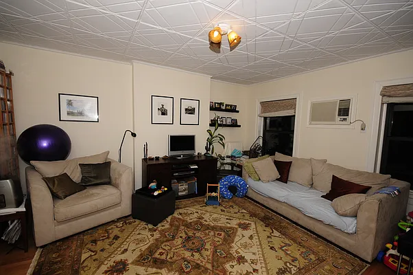 Rented by Urban Spaces Realty Group | media 16