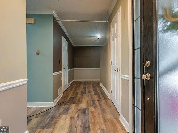 3rd image of 4125 Poplar Trl