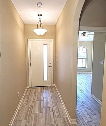 4th image of 1414 E Candor Dr