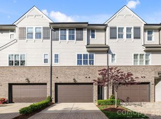 1241 Cotswold Pl, Charlotte, NC 28211