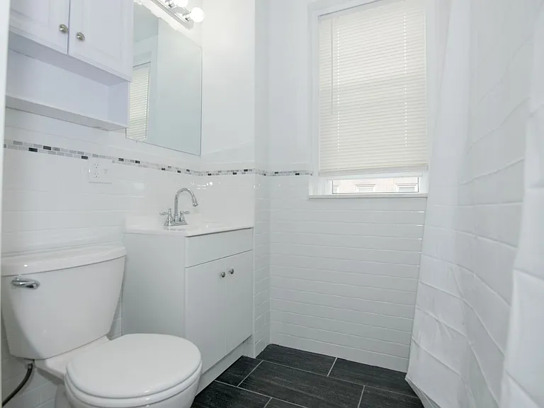 38 Brighton Ave #3D — Photo 2