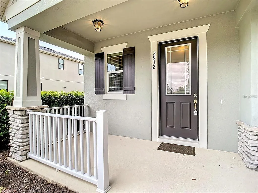 3 bed, 2.5 bath, 1690 sqft, $2,490 — Photo 4