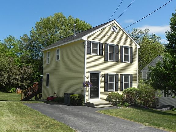 2nd image of 23 Burgundy Dr
