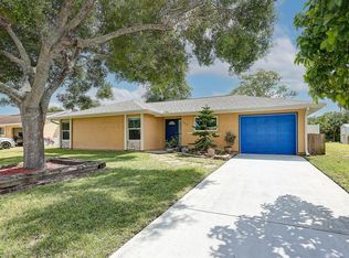 1612 SE Cascella Ct, Port Saint Lucie, FL 34952