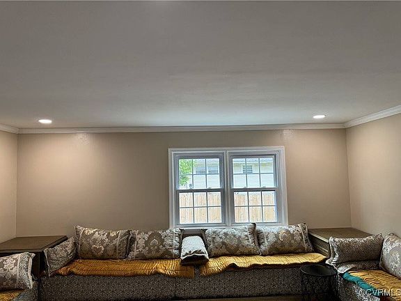 2nd image of 2704 Greenway Ave