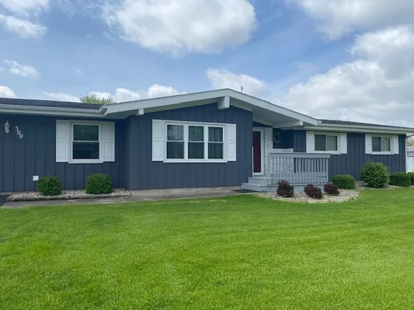 300 Marquette Ln, Spring Valley, IL 61362