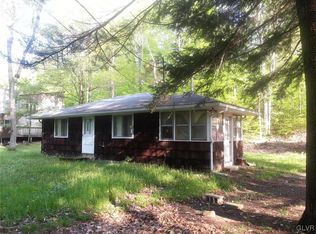 188 Mail Box Rd, Pocono Lake, PA 18347