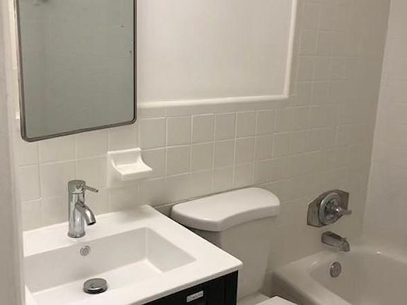 5th image of 1441 Lincoln Ct #316