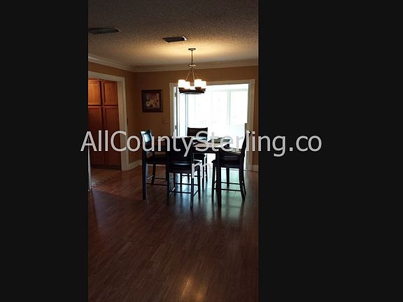 3rd image of 1592 Providence Blvd