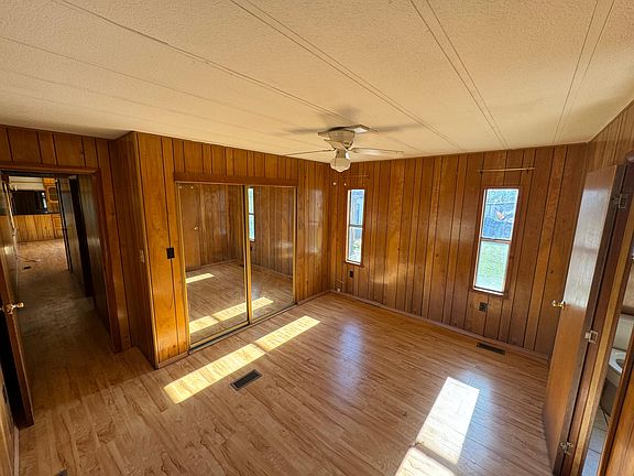 5th image of 4216 Highland Lakes Dr