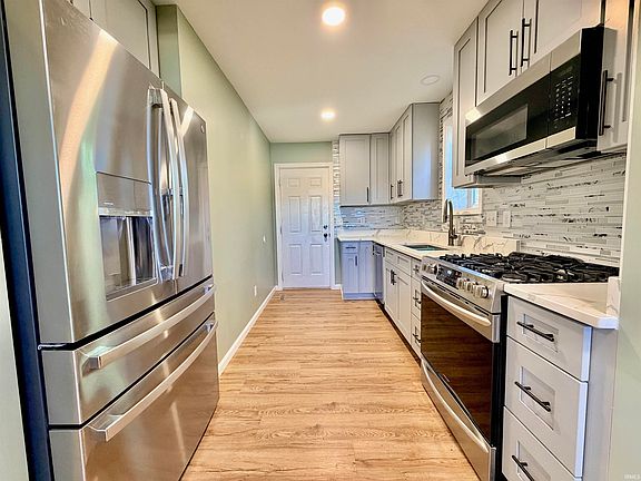 4th image of 1207 E Eichel Ave