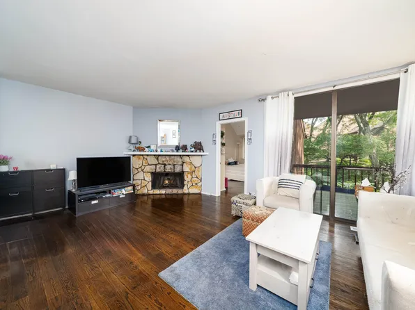 457 Dunlin Plz, Secaucus, NJ 07094