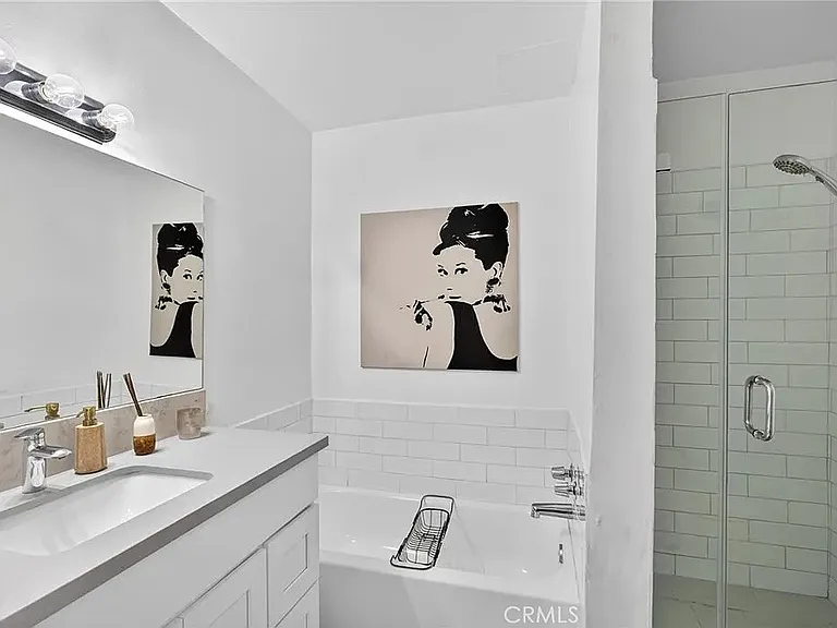 8710 Delgany Ave #8 — Photo 26