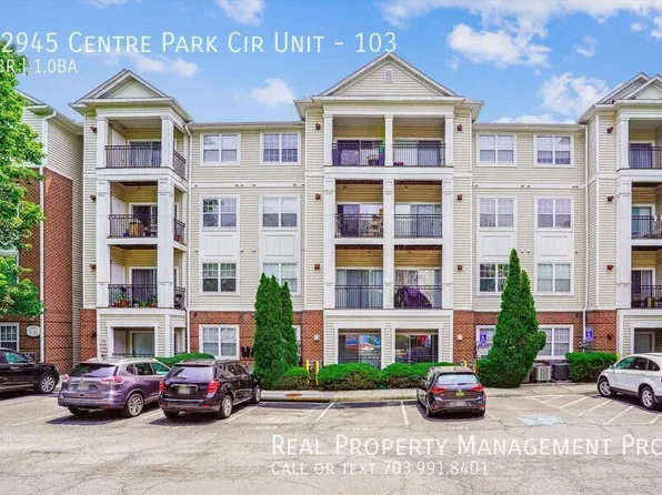 12945 Centre Park Cir, Herndon, VA
