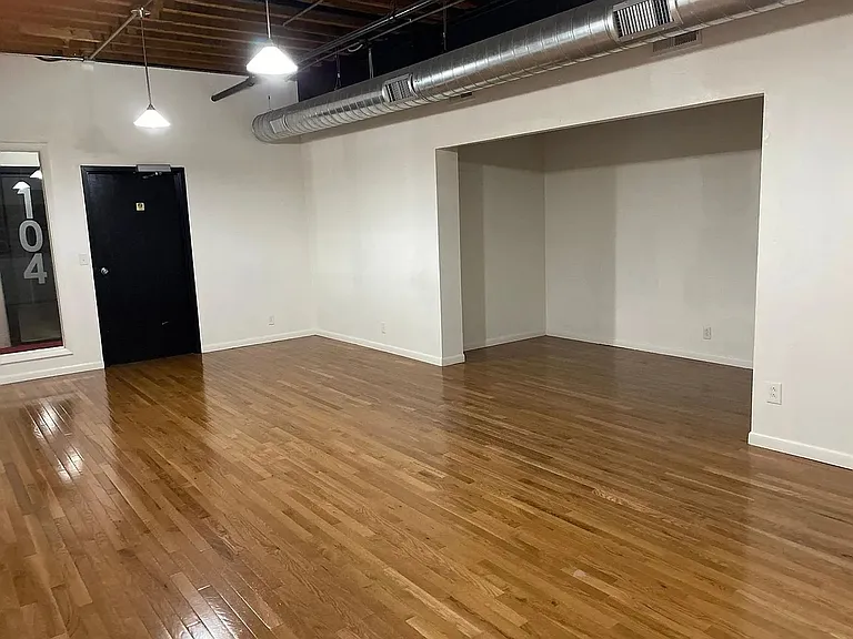 111 N Main St — Photo 9