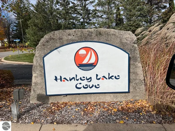 2819 W Shore Dr, Central Lake, MI 49622