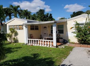 2911 Dewey St, Hollywood, FL 33020
