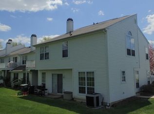 62 Banbury Ct, Holland, PA 18966