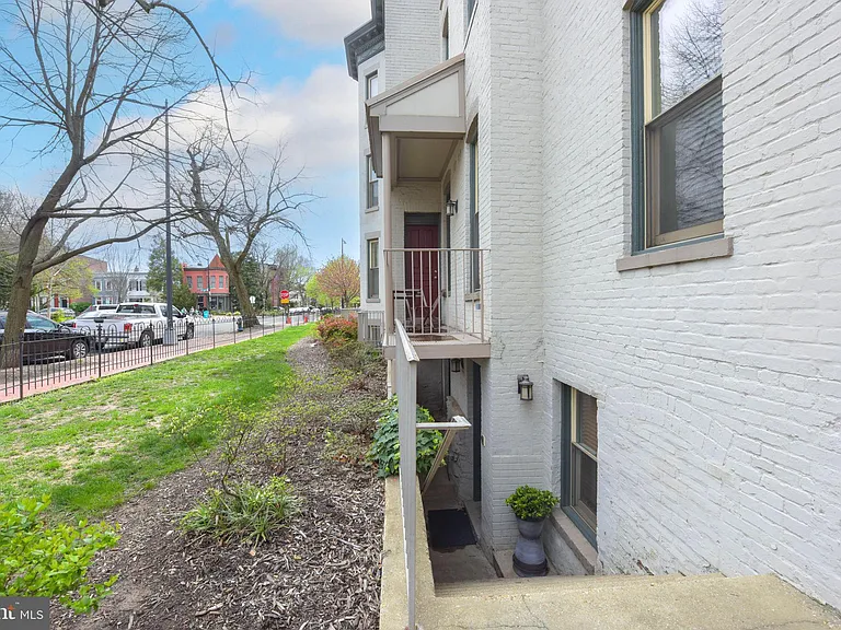 424 E Capitol St NE #3 — Photo 3