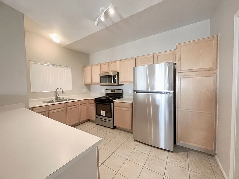 8725 W Flamingo Rd #208 — Photo 5