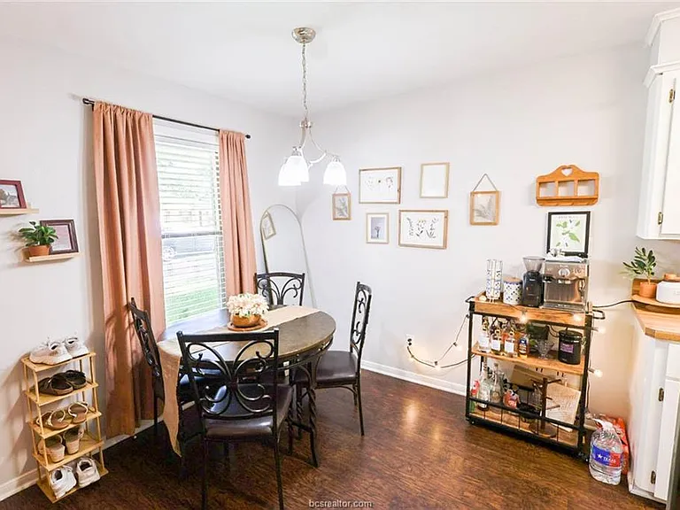 617 San Benito Ct — Photo 4