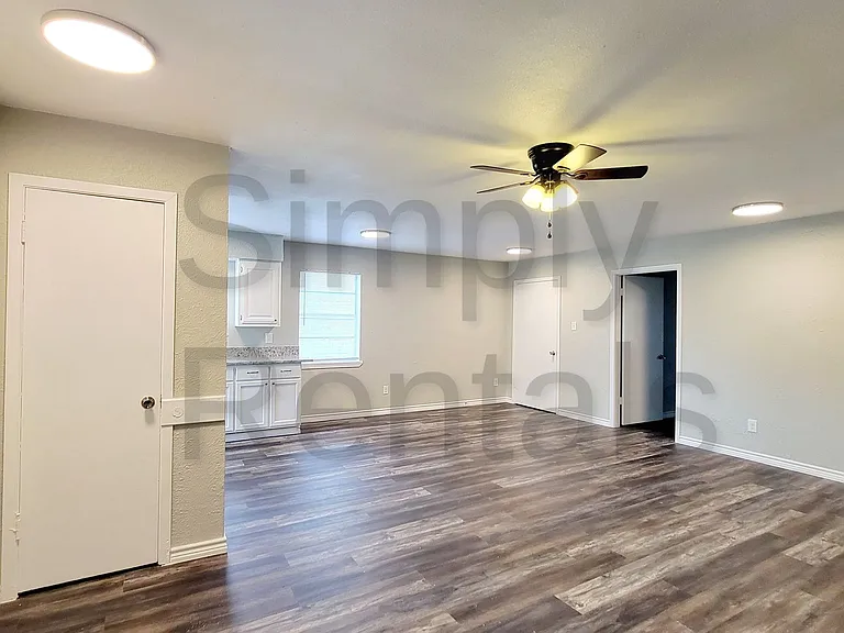 2602 Bliss St — Photo 16