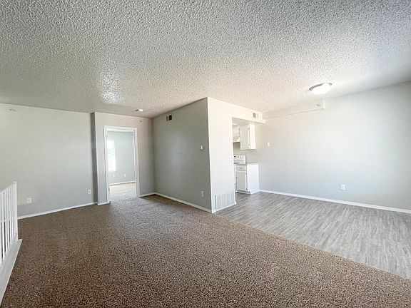 3rd image of 900 NW 24th St #Paseo24-900-0