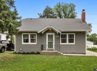 2239 Sewell St, Lincoln, NE 68502