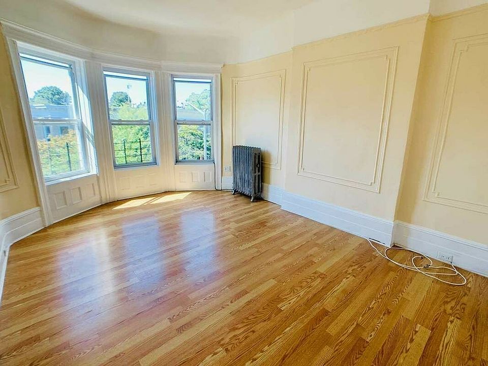 1st image of 373 E 26th St #2