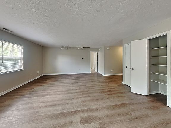 4th image of 3641 Owster Ln
