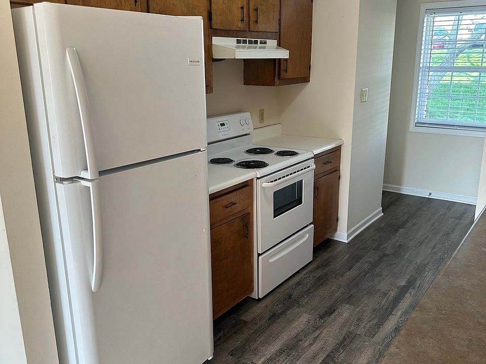 1st image of 1295 Barnwood Ct