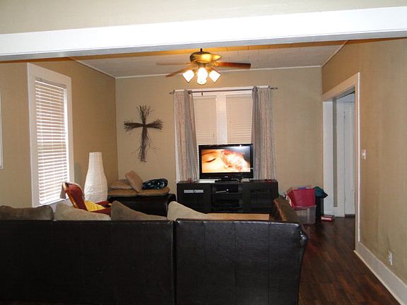 2nd image of 315 Johnson Ave