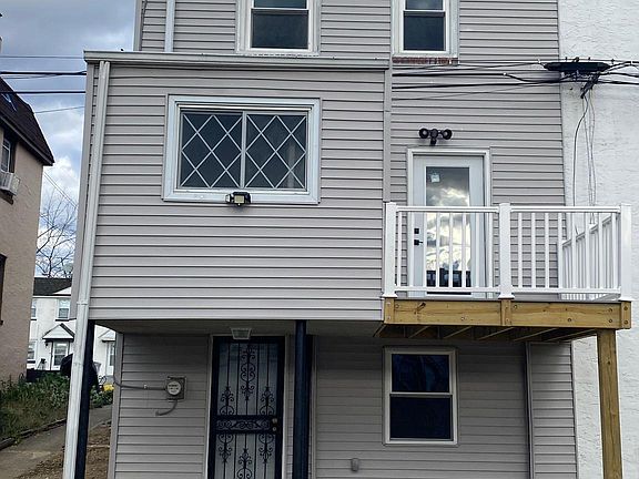 5th image of 50 Foster Ave