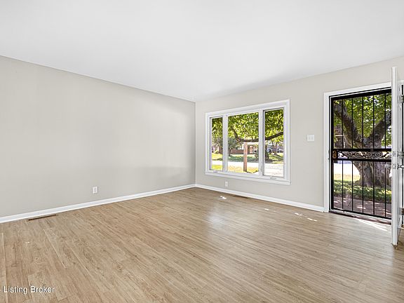 4th image of 2133 Peabody Ln