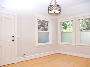 1063 E Harrison St #2, Seattle, WA 98102
