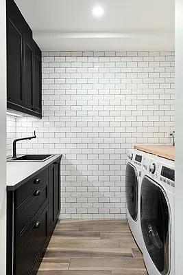 Sold by Compass | media 19