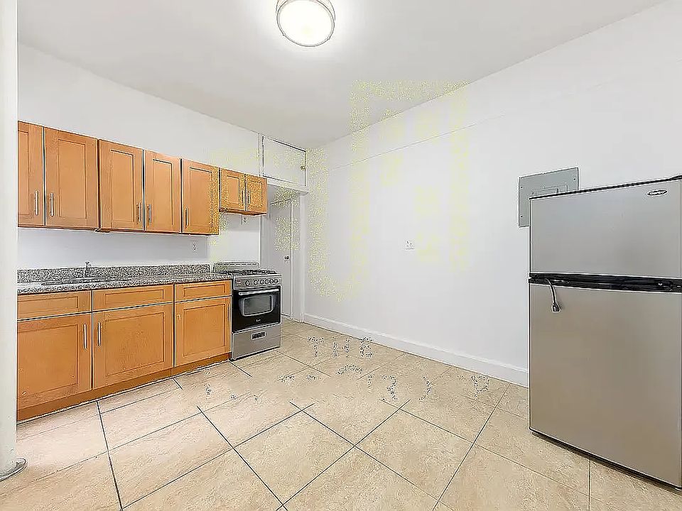 1st image of 120 Utica Ave #2D