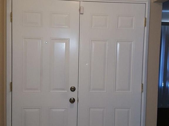 3rd image of 1424 Mondana Pl