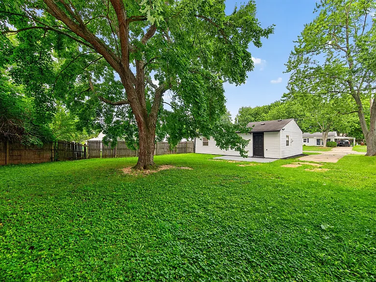 3455 Redskin Dr — Photo 33