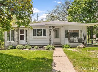671 Lawton St, Ionia, MI 48846