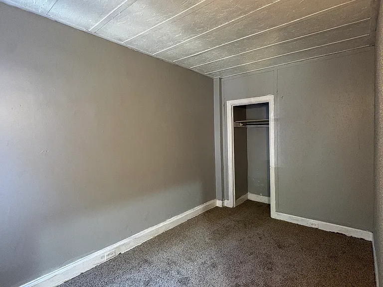 1716 Miller St — Photo 11